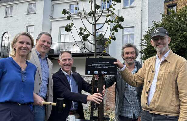 Toekomstboom in Gentse Rabotwijk geplant als symbool voor duurzaamheidsinspanningen